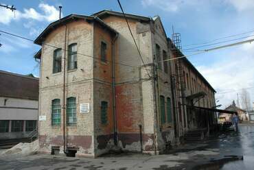 A Dízelcsarnok környékének egyetlen, a világháborús bombázásokat túlélt vasúti épülete is az új múzeum része lesz. Forrás: Vitézy Dávid Facebook