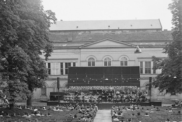 Koncert a Károlyi-kertben, 1961-ben. Fotó: Fortepan / Kotnyek Antal