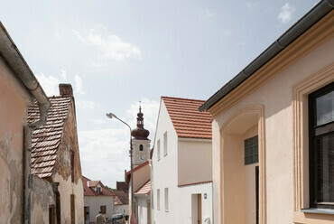 Atelier 111 Architekti: Kozina House, Trhové Sviny, Csehország. Fotó: Alex Shoots Buildings