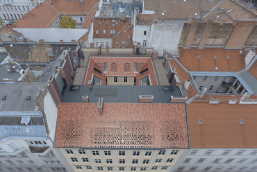 Studio KVARC: Bank utca 3. tetőtérbeépítés, Budapest