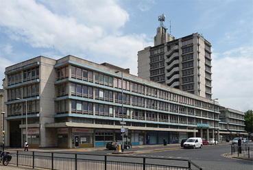 Fry, Drew and Partners: Kingston House, Hull, UK. Forrás: geograph.org.uk