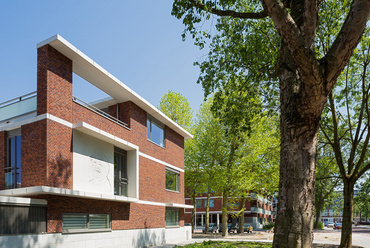 Plesmanbuurt Slotervaart, Amsterdam (2010-2016). Építész: Steenhuis Bukman Architecten. Fotó: Jannes Linders