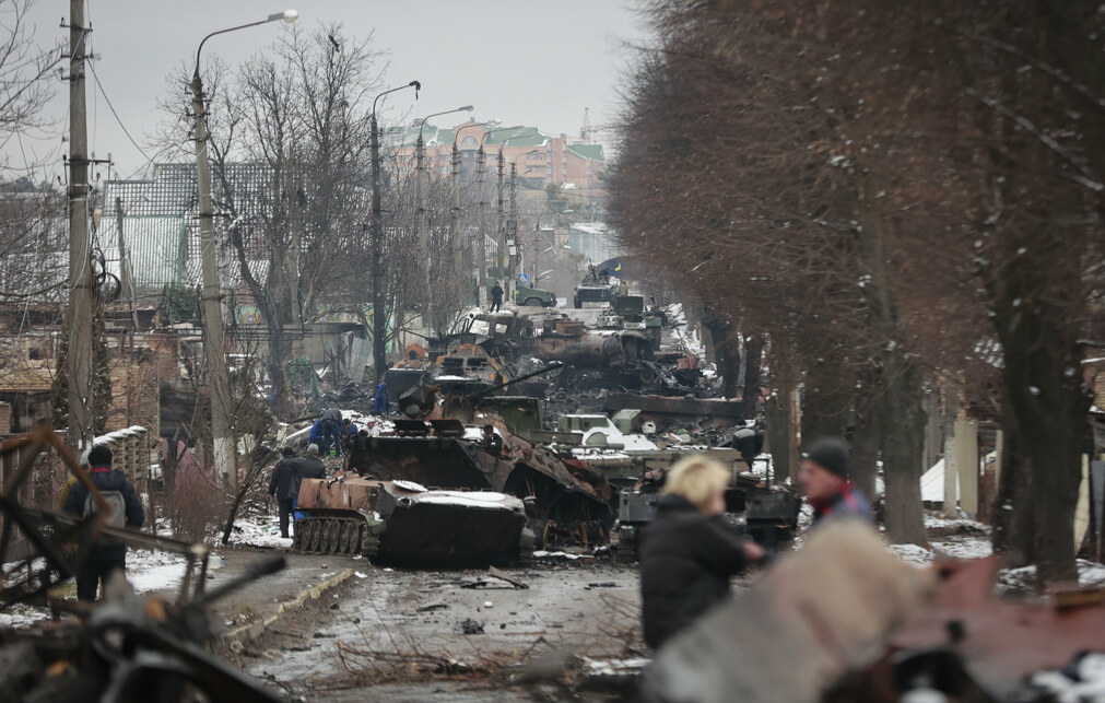 Az ukrán hadsereg által megsemmisített és elfoglalt orosz harci járművek Bucsa mellett, forrás: WikiMedia Commons