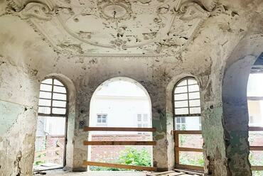 	A Glück szanatórium elhagyatott épülete ma. Fotó: Bálint Ildikó Judit, Facebook