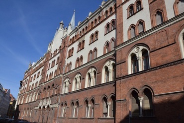 Az egykori BÁV-székház épülete. Forrás: Wikimedia Commons / Illustratedjc 