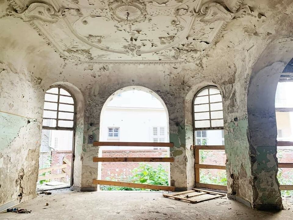	A Glück szanatórium elhagyatott épülete ma. Fotó: Bálint Ildikó Judit, Facebook