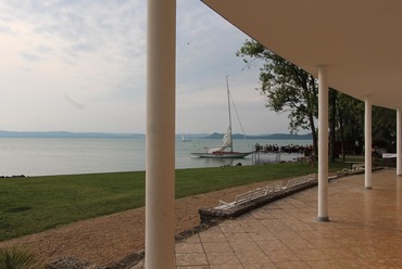 Balatonföldvár, klubház. Tervező: Tóth Kálmán / Fotó: Wettstein Domonkos