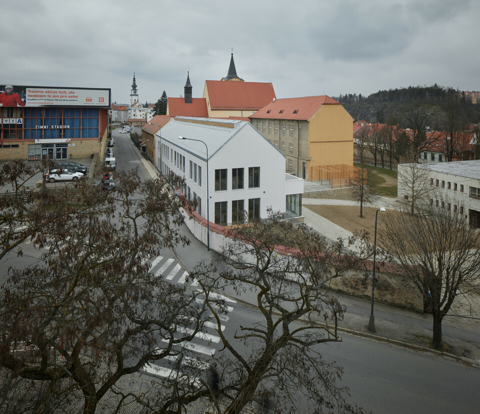 Atelier Tišnovka: A třebíči katolikus gimnázium bővítése. Fotó: BoysPlayNice