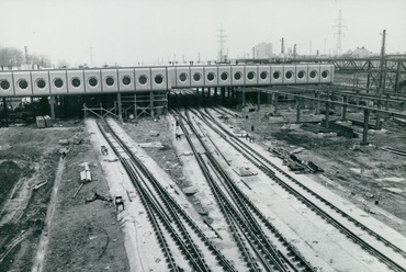 A Kőbánya-kispesti MÁV-METRO állomás építése, Murányi S.-Gyulainé, 1979 (UVA/79.5022-79.5057/79.5022) – Lechner Tudásközpont, Dokumentációs Központ / Fotótár, UVATERV