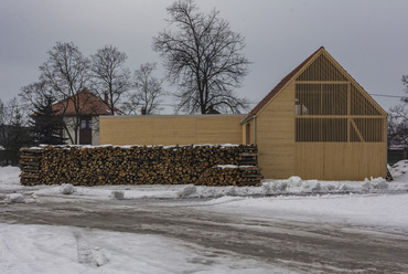 Gyergyószárhegyi fatároló – tervező: Larix Stúdió – fotó: Szigeti Vajk-István