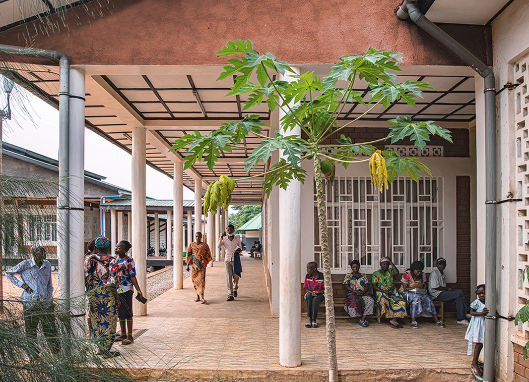 Hazai kezdeményezésre épült szemészeti klinika Kongóban
