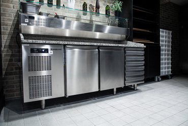 Az energiatakarékosság az ipari konyhák elsőszámú jelszava - Coninvest - AngeloPo hűtő - Il Baffo. Forrás: Coninvest