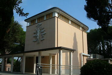 Mussolini tévedett: Elena Luzzatto - Olaszország legnagyobb temetője: Cimitero di Prima Porta, Róma, 1945 - forrás: Wikimedia Commons