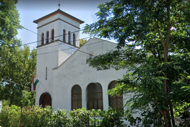 A Hidegkúti út 64-66. alatt található református templom. Forrás: Google Street View