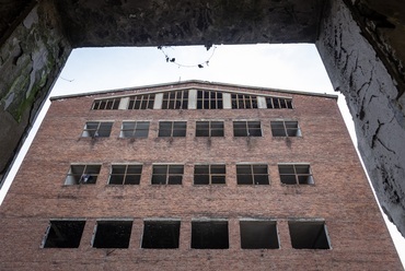 Az egykori ZA-KO ruhagyár épülete Zalaegerszegen. Fotó: MTI/Katona Tibor