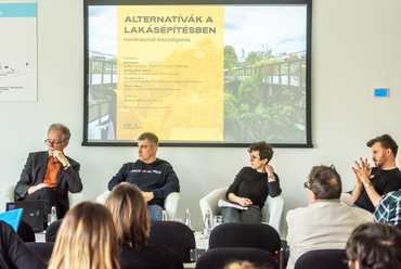 Kerekasztal-beszélgetés: Alternatívák a lakásépítésben  Fotó: Gulyás Attila