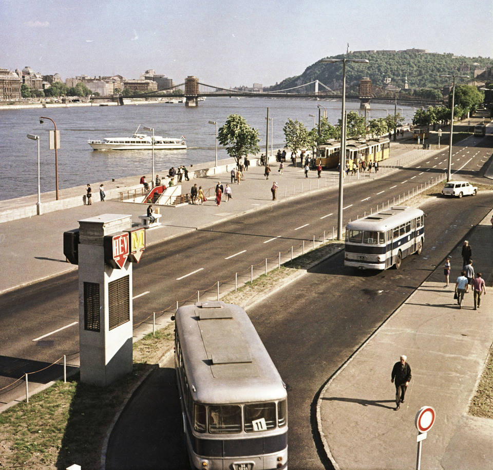 Batthyány tér, 1973. Forrás: Fortepan / FÖMTERV
