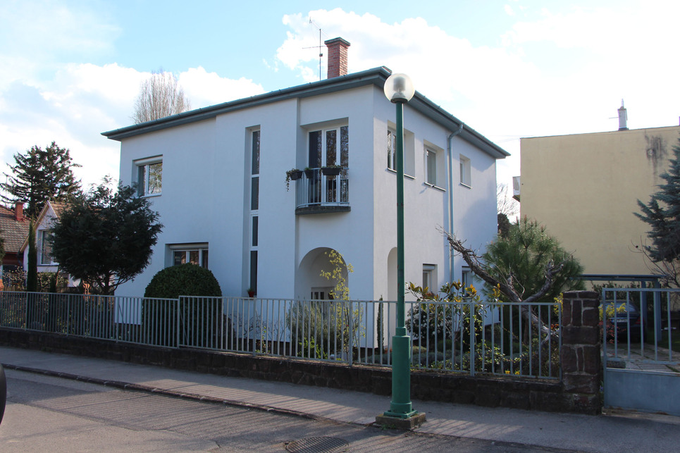 Balatonalmádi, Koós-villa. Tervező: Linczmájer György / Fotó: Wettstein Domonkos