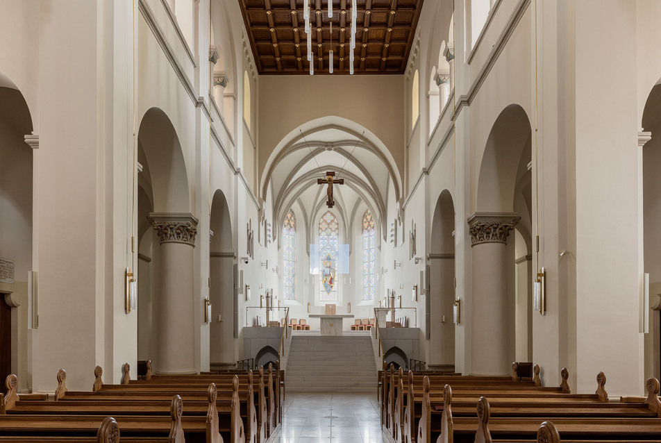 Megtisztulás – A veszprémi Szent Mihály Főszékesegyház felújításáról
