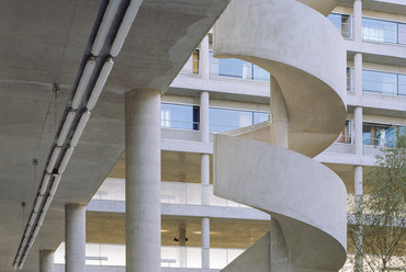 Bruther: Kollégium és parkolóház, Saclay. Fotó: Maxime Delvaux