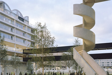 Bruther: Kollégium és parkolóház, Saclay. Fotó: Maxime Delvaux