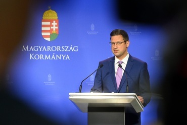 A június 19-i kormányinfón szóba került a zuglói gigaberuházás is. Forrás: MTI/Soós Lajos. 