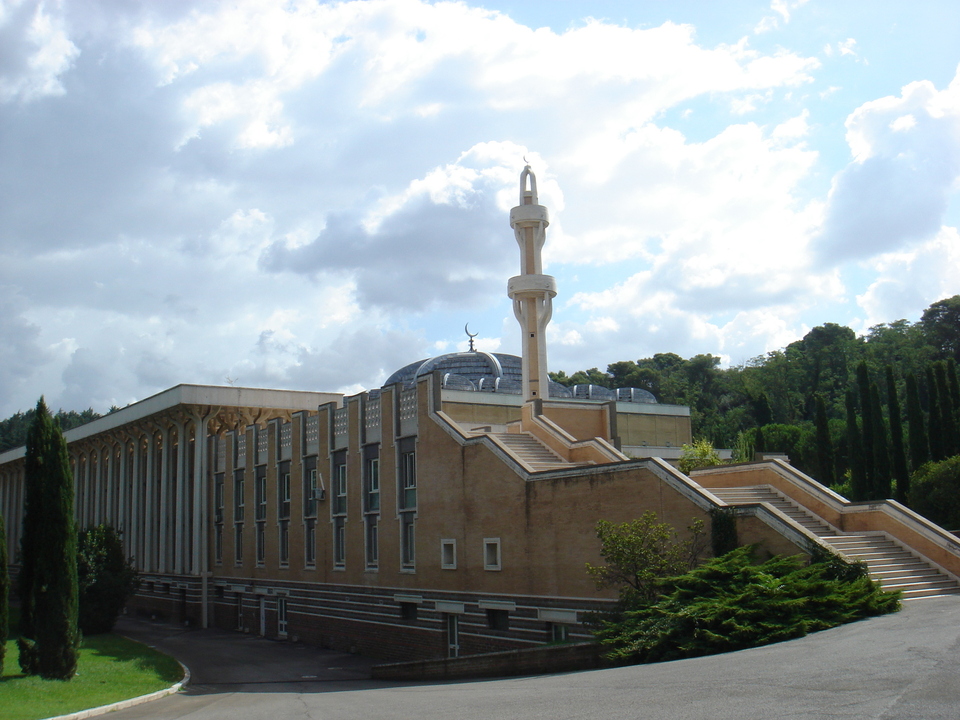 Paolo Portoghesi, Vittorio Gigliotti és Sami Mousawi: Római nagymecset és kulturális központ. Forrás: Wikimedia Commons