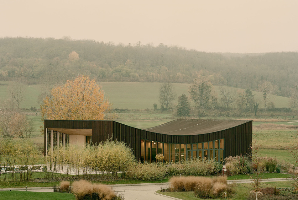 Természetes ív – Wellness Pavilon Zalacsányon