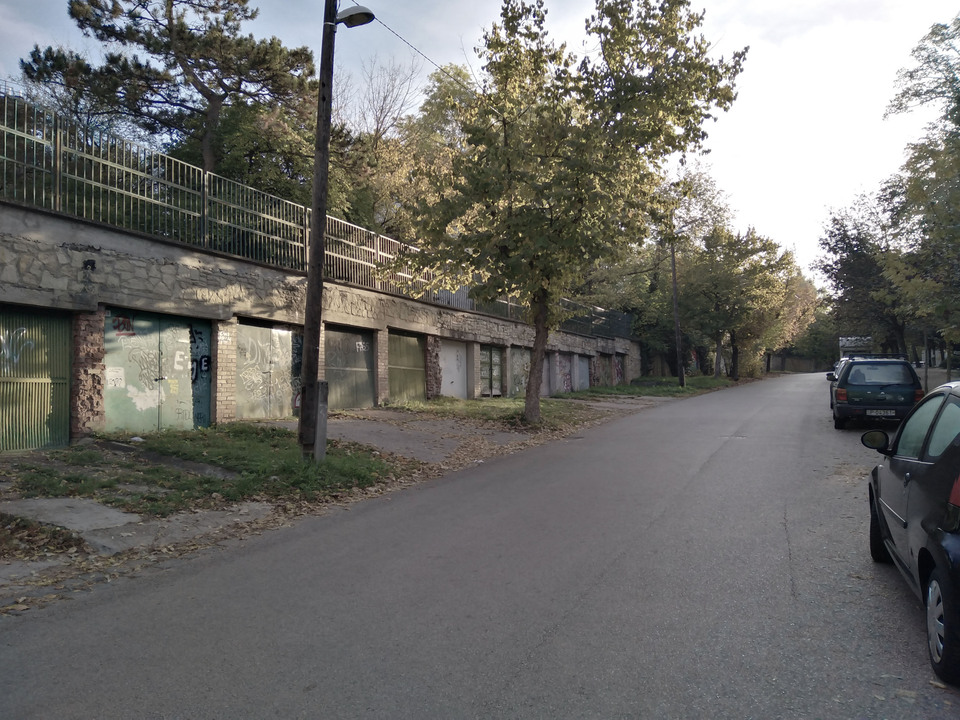Nem-Garázs – Újraírni egy városi mintázatot. Tervezők: Deigner Ágnes, Csanádi-Szikszay Györgyi, Balogh Csaba, Sirokai Levente, Sónicz Péter