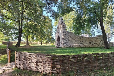 Aszófő, Kövesdi templorom. Fotók: Kelemen Bálint Zoltán (Közti Zrt.)
