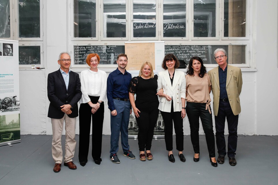 A magyar és a horvát kutatócsoport tagjai, balról: Ritoók Pál, Marina Bagarić, Boris Dundović, Baldavári Eszter, Sebestyén Ágnes Anna, Tamara Bjažić Klarin, Ferkai András. Fotó: F. Tóth Gábor, MÉM MDK