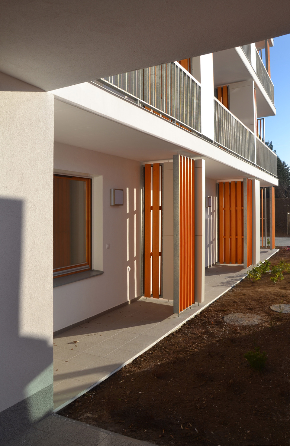Veszprémi Építész Műhely: 50 lakásos apartmanház idősek számára, Veszprém. Fotó: Kovács Dávid DLA