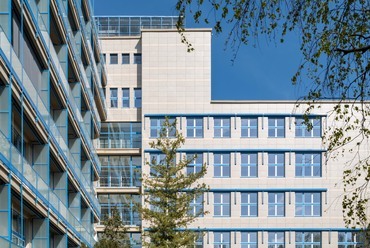 A Kútvölgyi Klinikai Tömb a felújítás után – fotó: Bujnovszky Tamás
