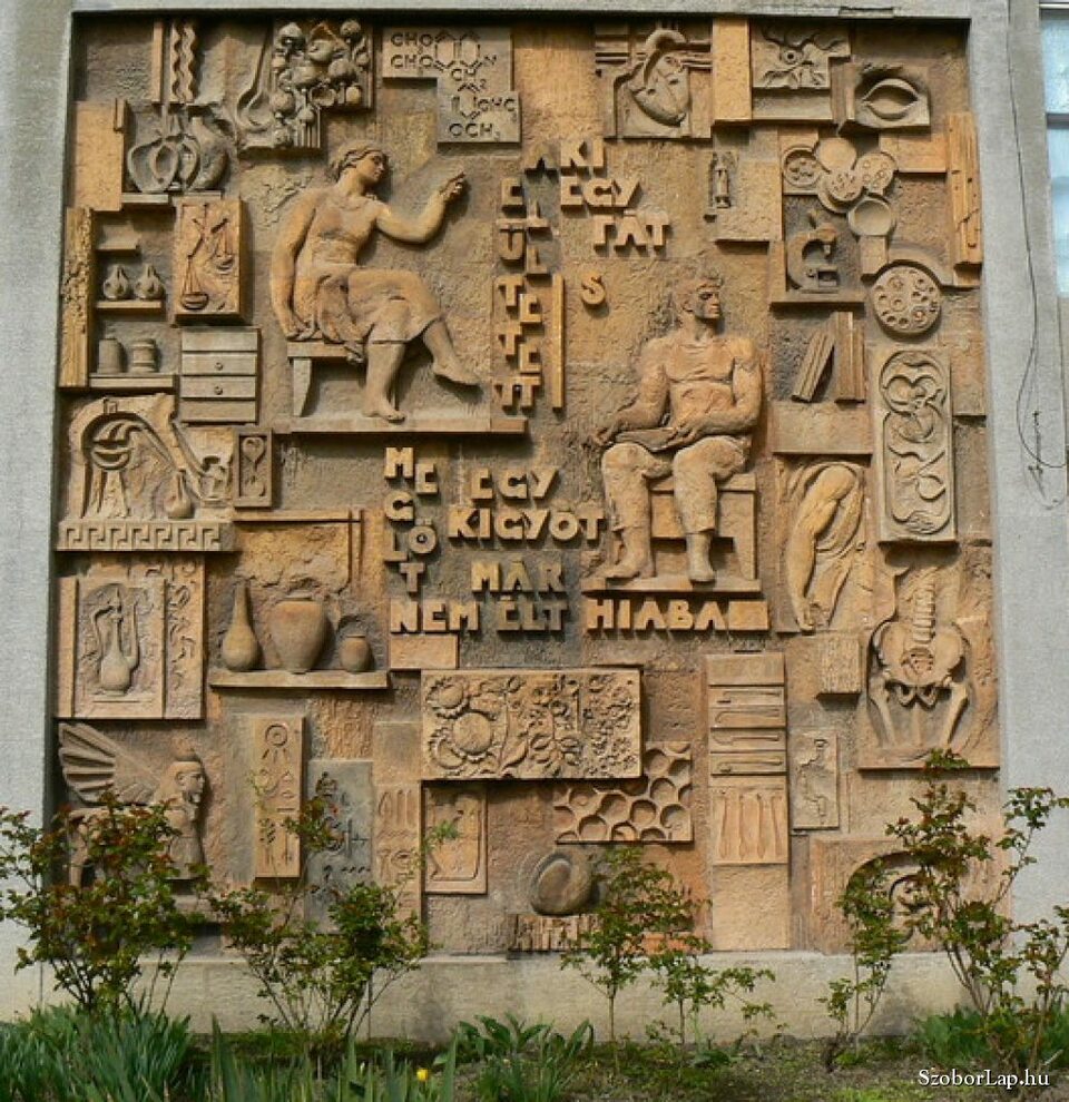 Lajos József Orvosi tudományok című alkotása. 1969. Forrás: Kozma János/Köztérkép
