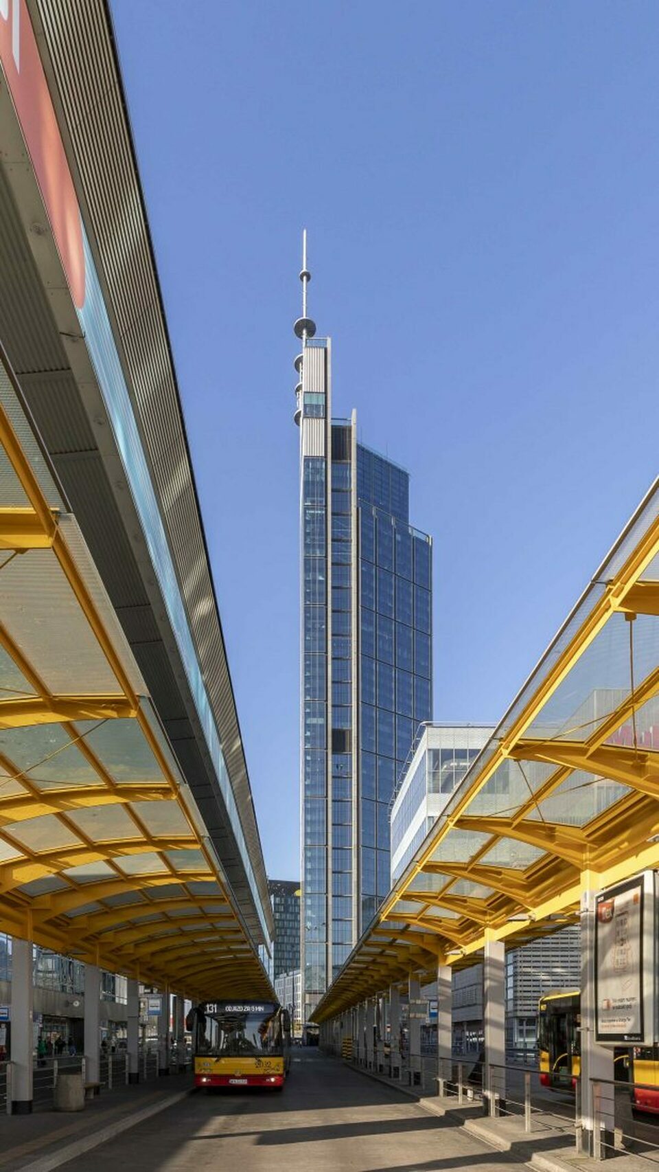 Foster + Partners: Varso Tower, Varsó. Fotó: Aaron Hargreaves
