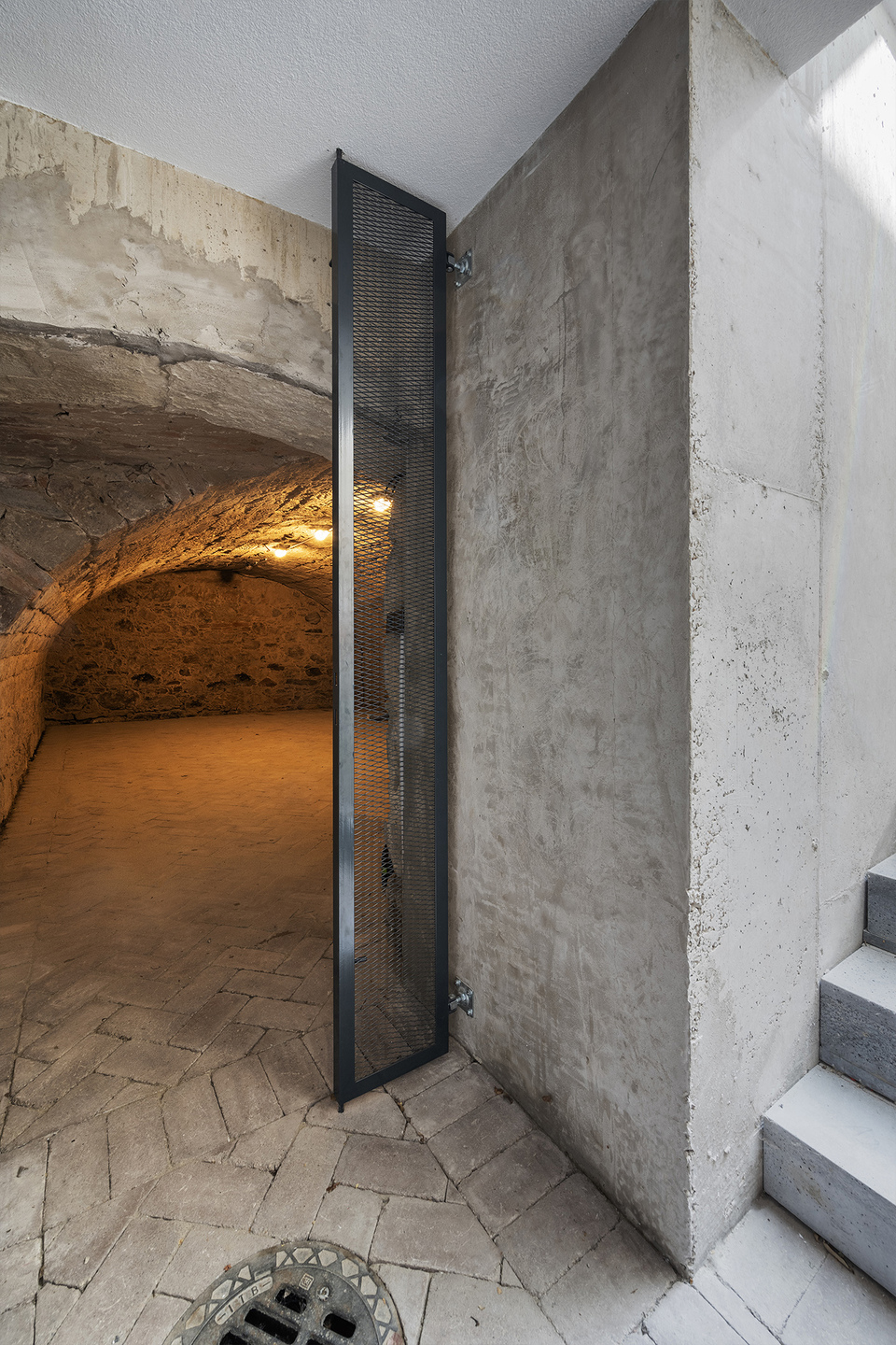 Sarokház Vácon. Tervező: PRETON Architecture. Fotó: Jaksa Bálint
