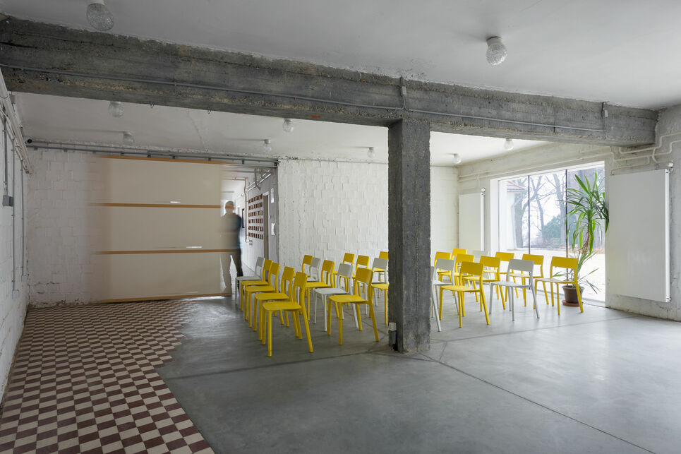 arkt építész stúdió: arkt művészeti ellátó (Eger, 2015)
