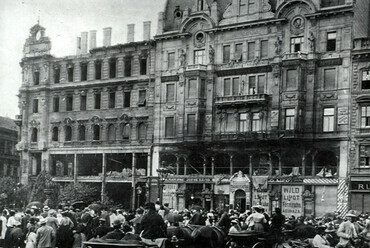 A Rákóczi úti Párisi Nagy Áruház a tűzvész után, 1903. Forrás: epiteszforum.hu
