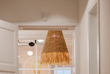 A kolozsvári Luxury Nook apartman belsőépítészeti kialakítása. Tervezők: studio LUKROTHECA + KOHO