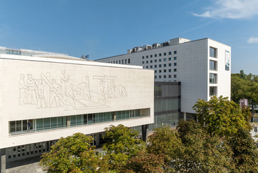 A Liget Center Auditórium megújult épülete. Építészet: TIBA Építész Stúdió. Fotó: Palkó György
