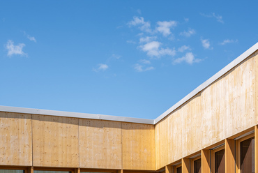 TRUMPF Gödöllő showroom. Építészet: Barlow Leibinger & Óbuda Group (foto: TRUMPF Hungary)

