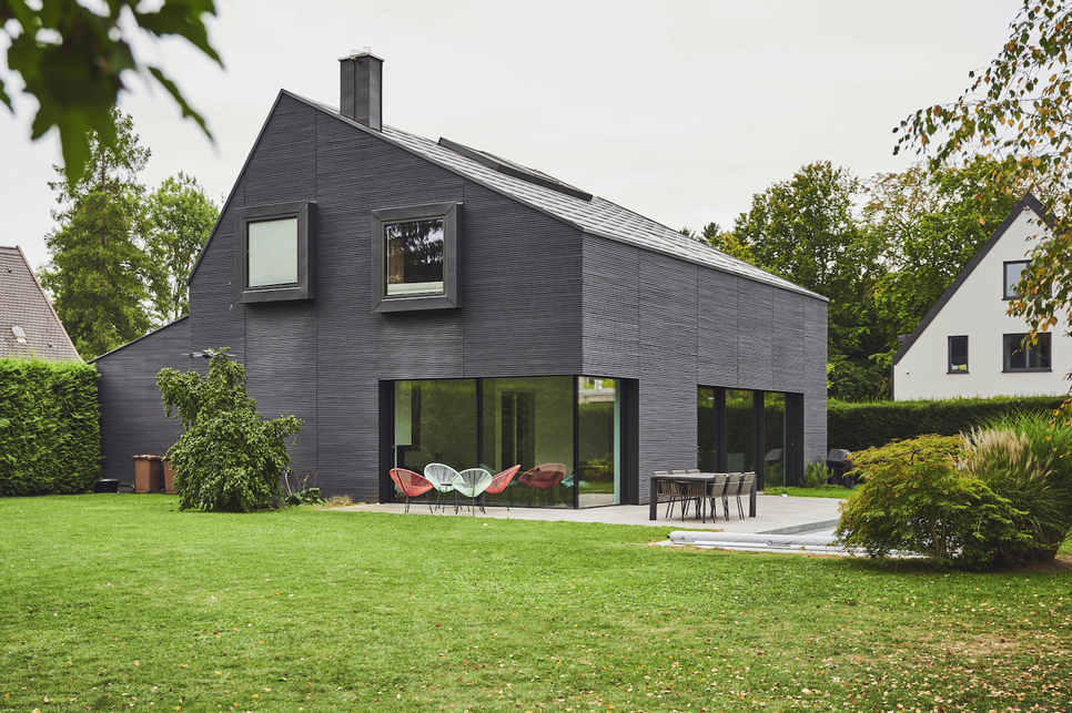 Larchwood Residence. Tervező: Regine Stoiber. Fotó: Mediashots. Partner: Keller minimal windows. Forrás: KÉSZ Csoport