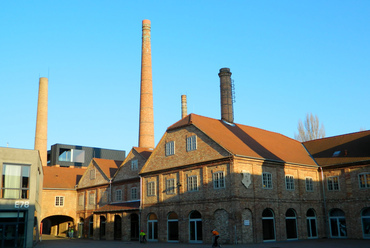 Zsolnay Kulturális Negyed részlet, 2013, Forrás: Wikimedia Commons
