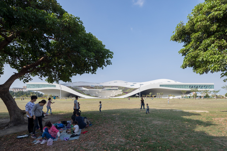 National Kaohsiung Center for the Arts. Tervező: Mecanoo. Forrás: SHARE Architects
