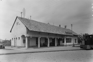Balatonfenyves, a Csisztapusztai kisvasút végállomása, 1956. Forrás: Fortepan 2726 / UVATERV
