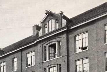 Az egyik első holland lakószövetkezet által épített szociális lakóépület, Planciusstraat, 1856

forrás: hart.amsterdam
