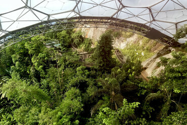 Eden Project, Cornawall. Forrás: Wikipedia
