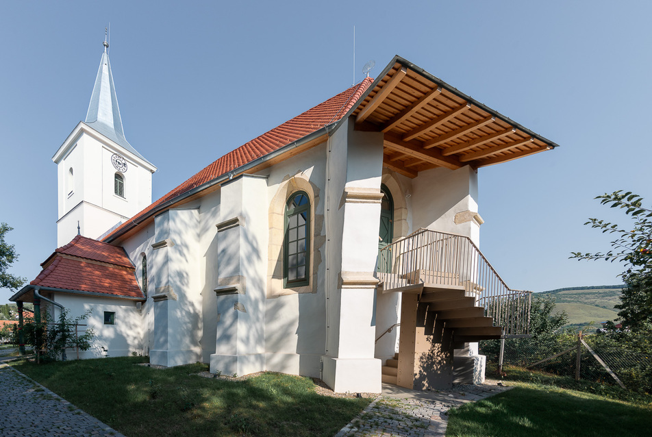 A magyarlapádi református templom műemléki rekonstrukciója – Tektum Arhitectura