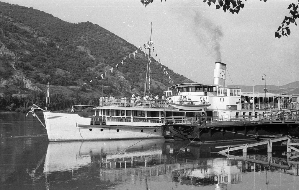 Archív fotó, 1964. A Kossuth Múzeumhajó felújítása. Forrás: Fortepan

